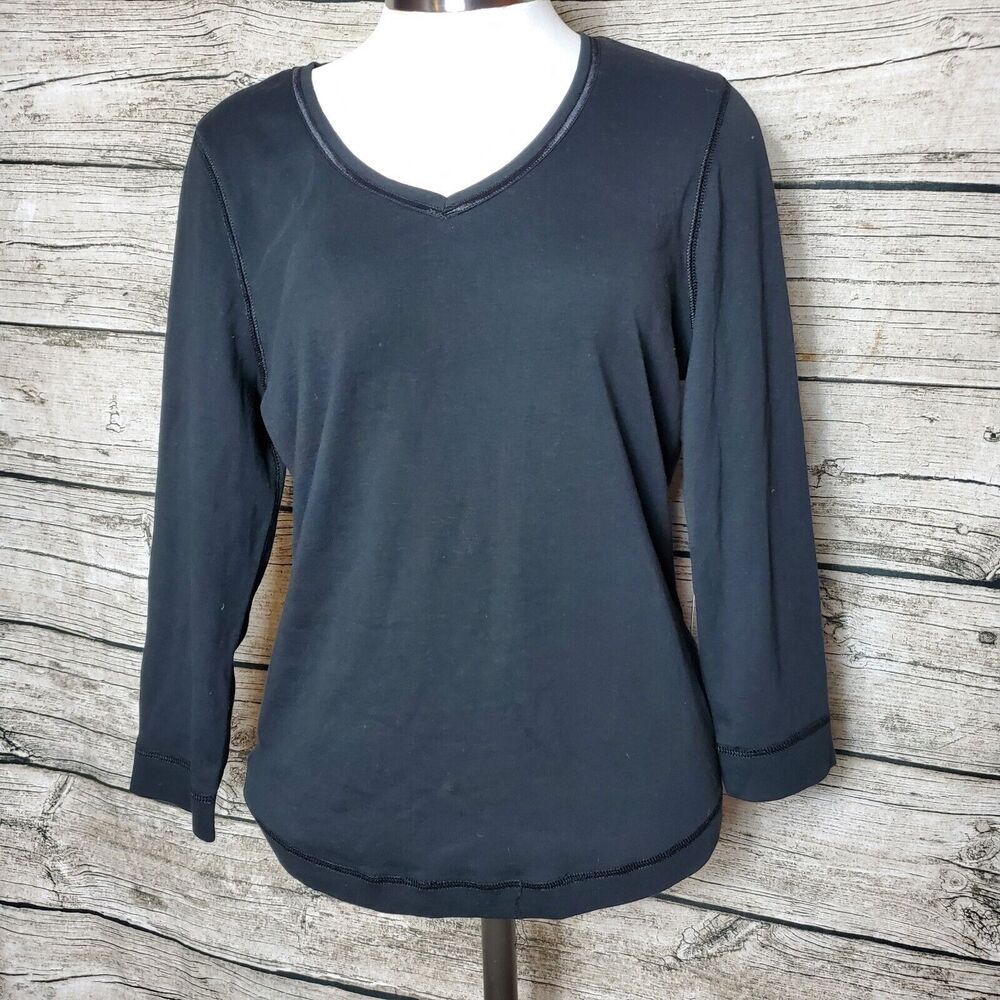 Amber Sun Black V Neck  Shirt Size Small